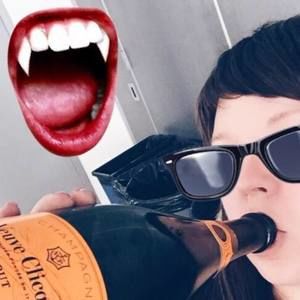 Meet your Posher, Naomi